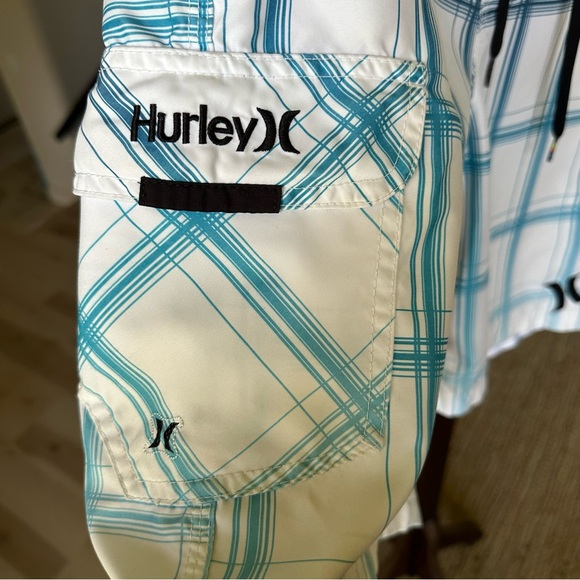 Hurley Board Shorts Mens 32 White Plaid Casual Swim Surf Kayak Beach Pool - Picture 5 of 5